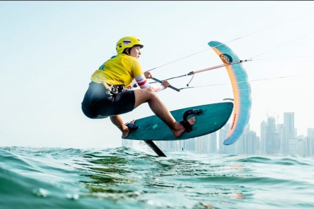 Kitesurf ¿Qué es?, ¿Cómo se practica? Origen, tipos y mucho + 100 vital